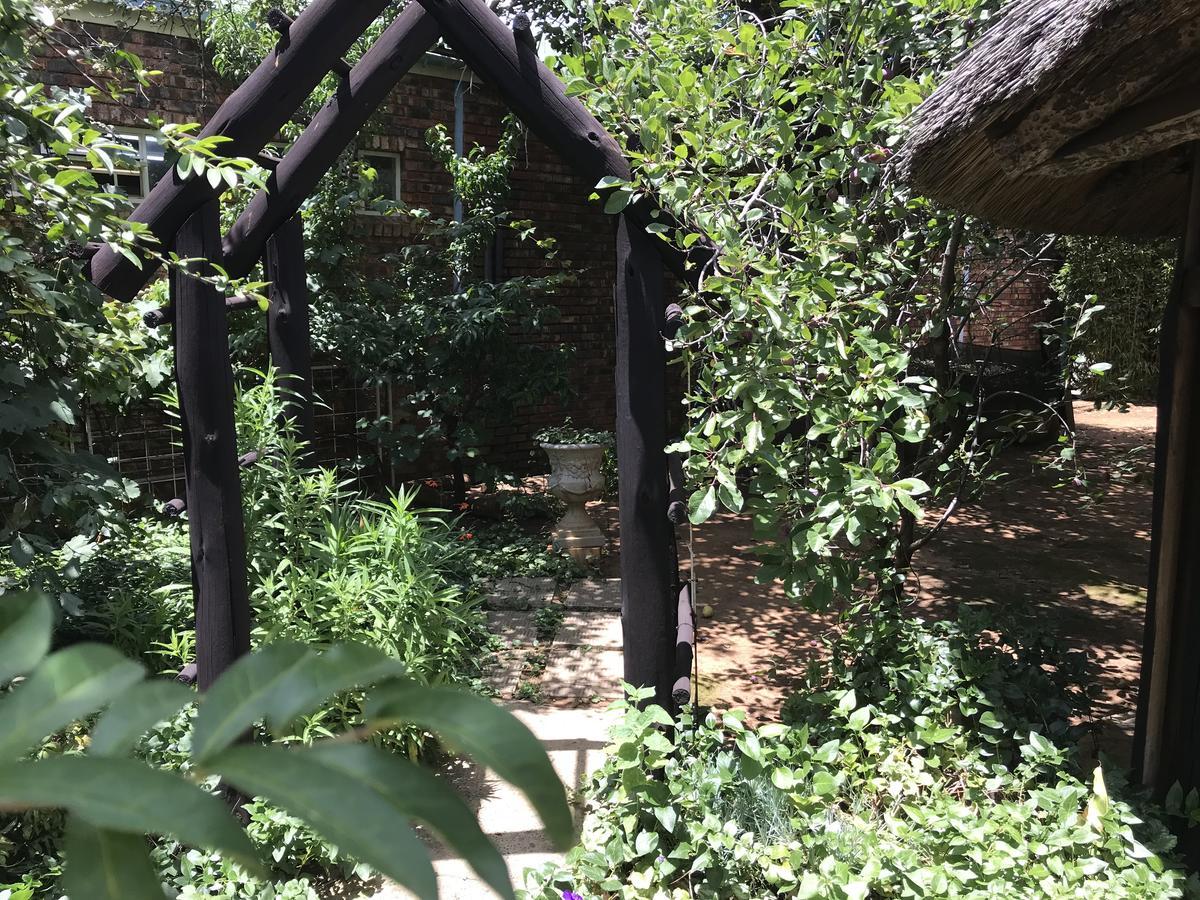 Rosewood Corner, Clarens Bed & Breakfast Exterior foto