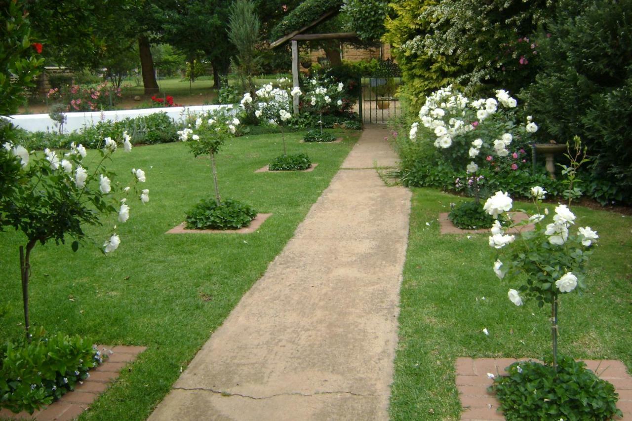 Rosewood Corner, Clarens Bed & Breakfast Exterior foto